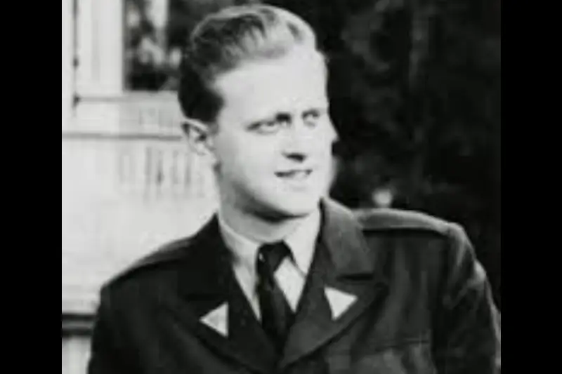 Sgt. Howie Triest - ABD Ordusu Askeri